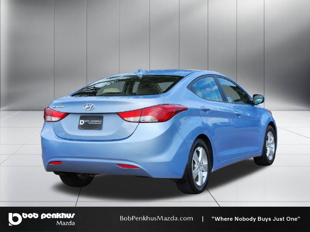 Used 2013 Hyundai Elantra GLS w/ Preferred Pkg FWD image 25