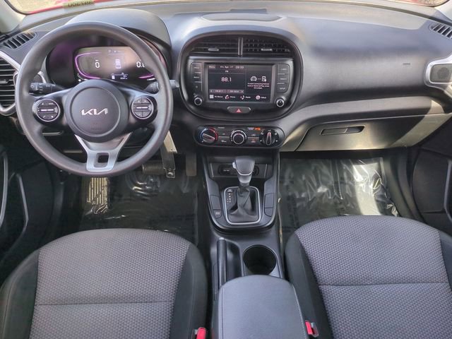 Used 2023 Kia Soul LX w/ LX Technology Package image 27
