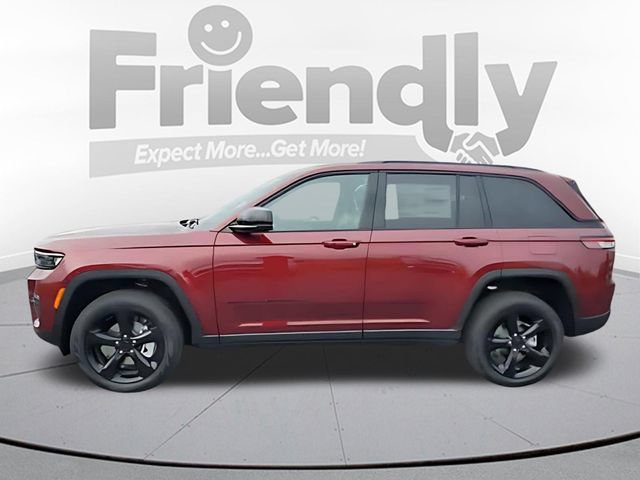 New 2025 Jeep Grand Cherokee Limited w/ Black Appearance Package AWD/4WD image 2