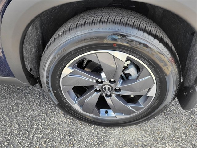 Used 2026 Nissan Rogue SV image 7