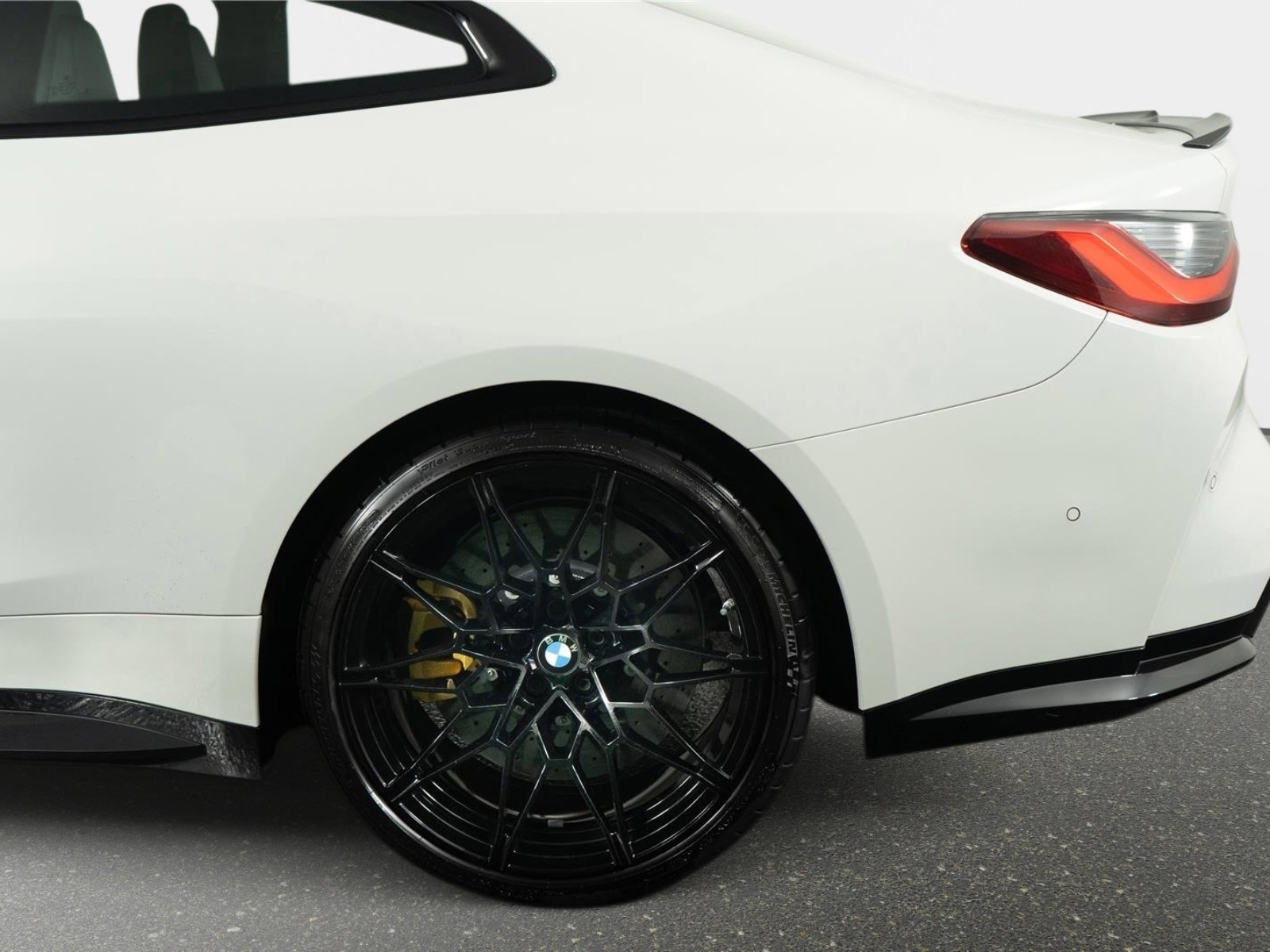Used 2024 BMW M4 Competition image 17