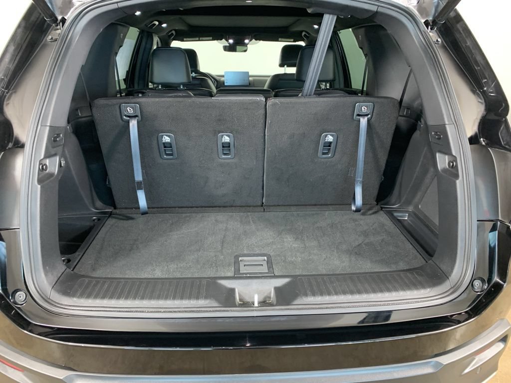 Used 2025 Honda Pilot Black Edition image 13