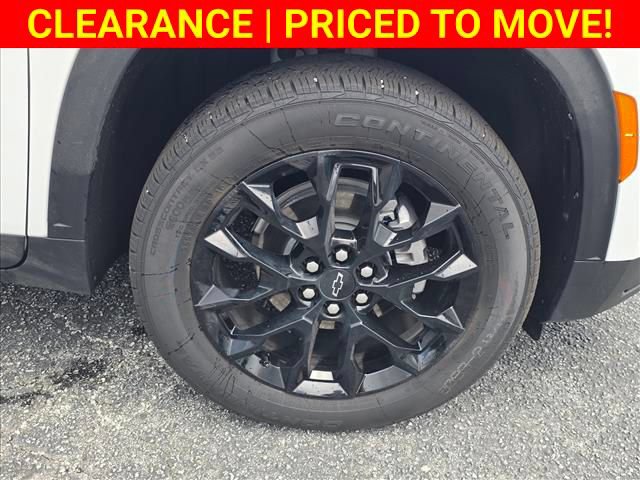 New 2026 Chevrolet Traverse LT w/ Midnight/Sport Edition FWD image 32