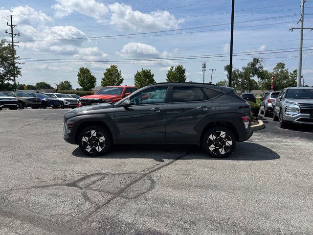 Used 2025 Hyundai Kona SEL AWD/4WD image 4
