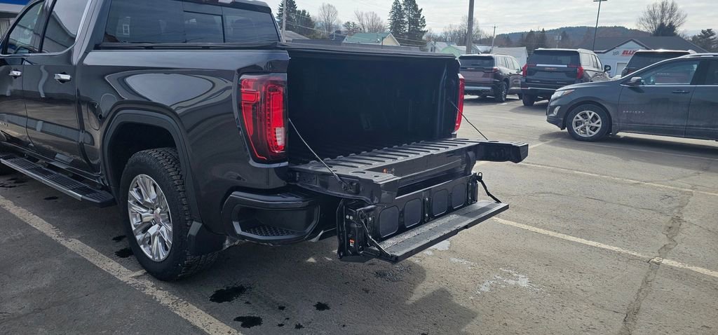 Used 2023 GMC Sierra 1500 Denali w/ Technology Package image 5