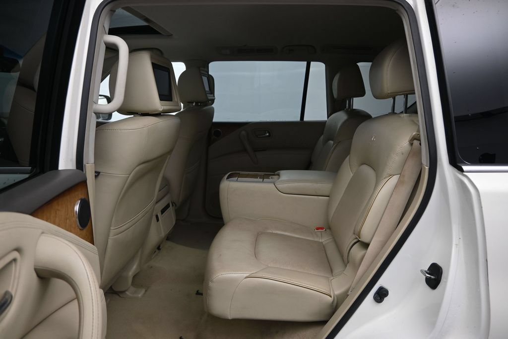 Used 2014 INFINITI QX80 4WD w/ Theater Package image 21