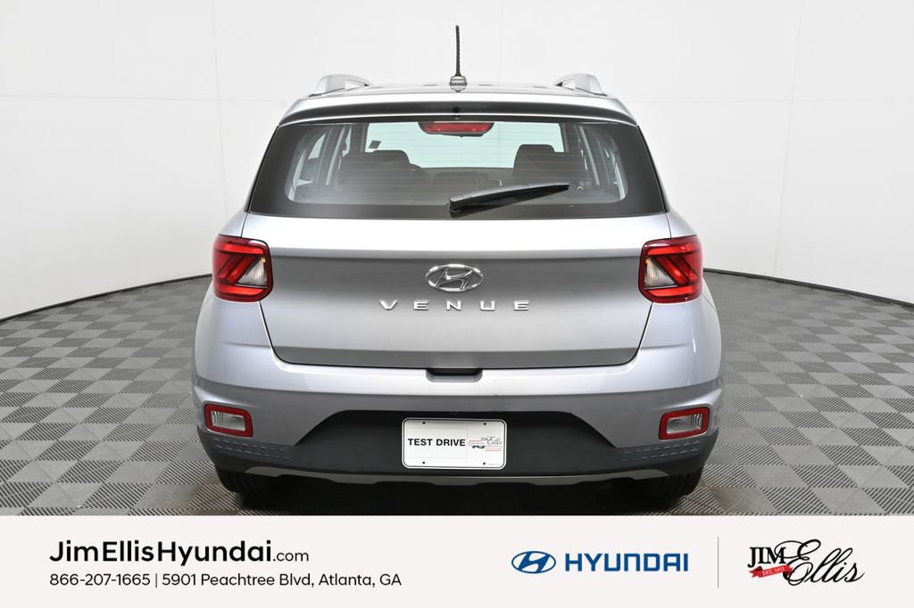 Certified 2023 Hyundai Venue SEL image 30