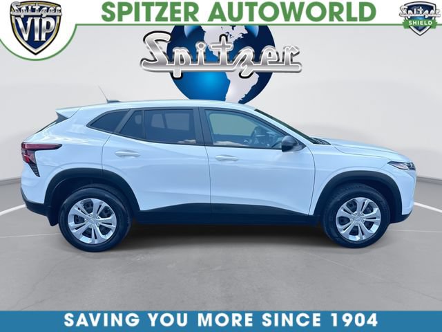 Certified 2024 Chevrolet Trax LS FWD image 11
