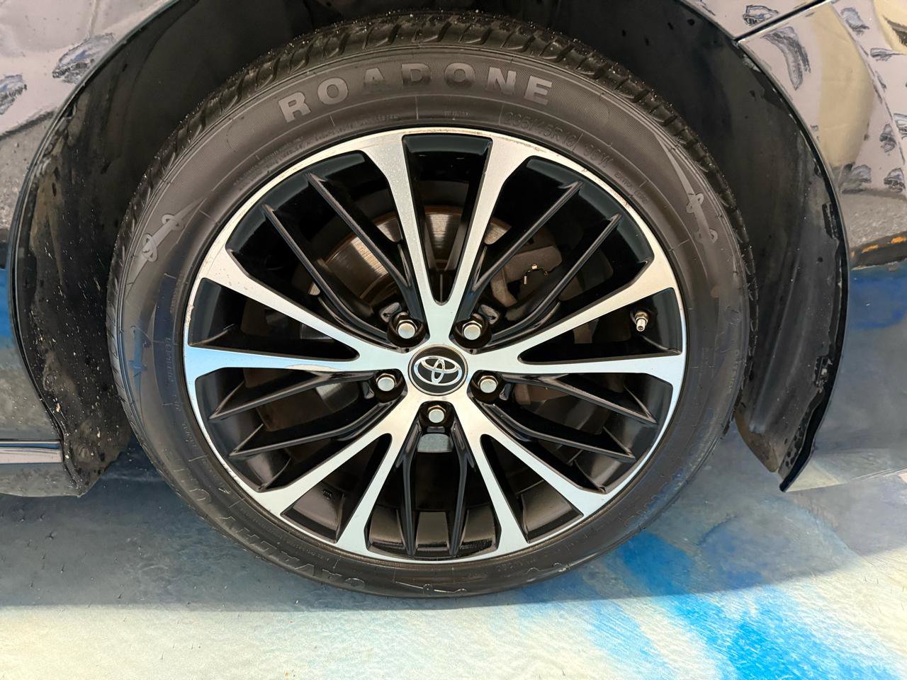 Used 2019 Toyota Camry SE image 24