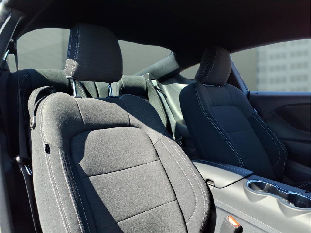 Used 2025 Ford Mustang Coupe image 16