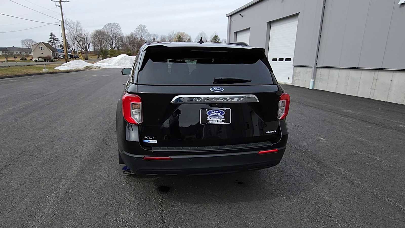 Used 2023 Ford Explorer XLT image 7