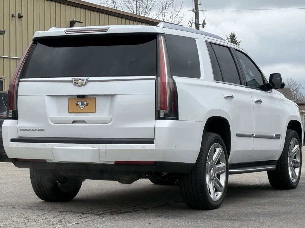 Used 2017 Cadillac Escalade Luxury image 5