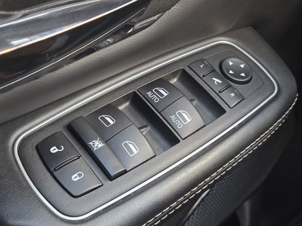 Used 2023 RAM 1500 Limited image 30