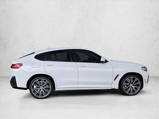 Used 2022 BMW X4 xDrive30i w/ M Sport Package 2 AWD/4WD image 4