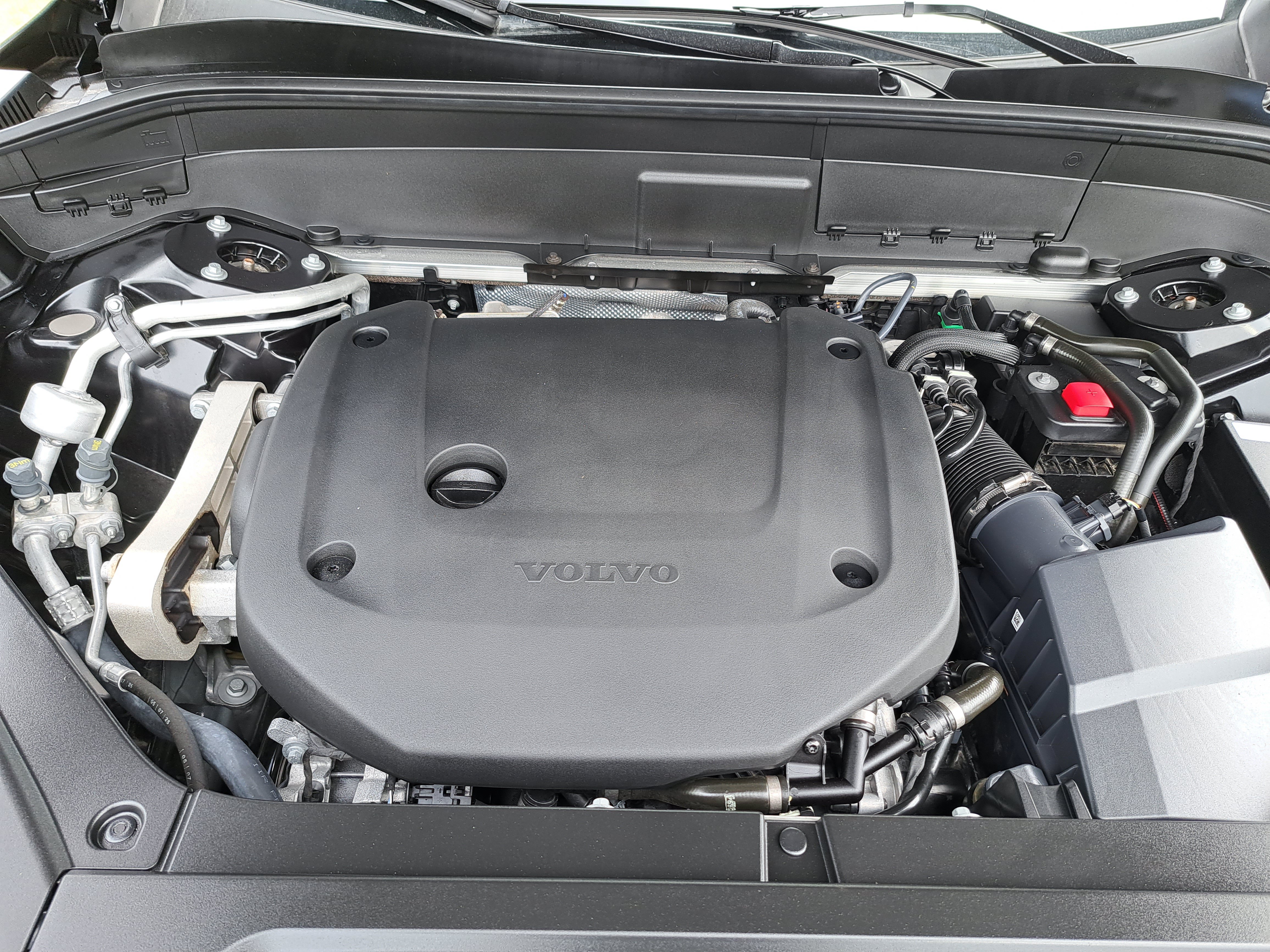 New 2026 Volvo XC90 B6 Plus w/ Protection Package Premier AWD/4WD image 8