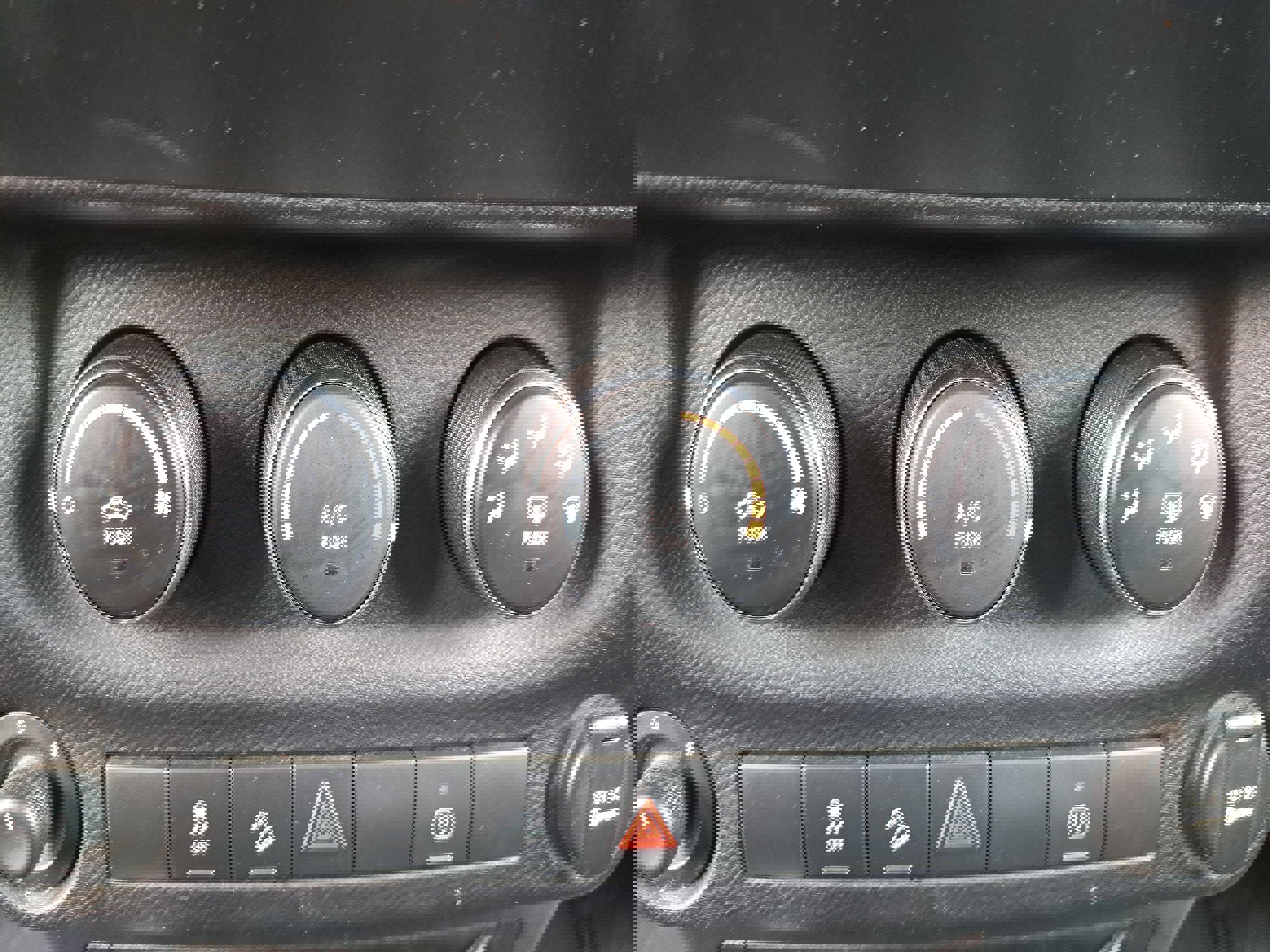 Used 2013 Jeep Wrangler Sahara w/ Mopar Chrome Edition Group image 19