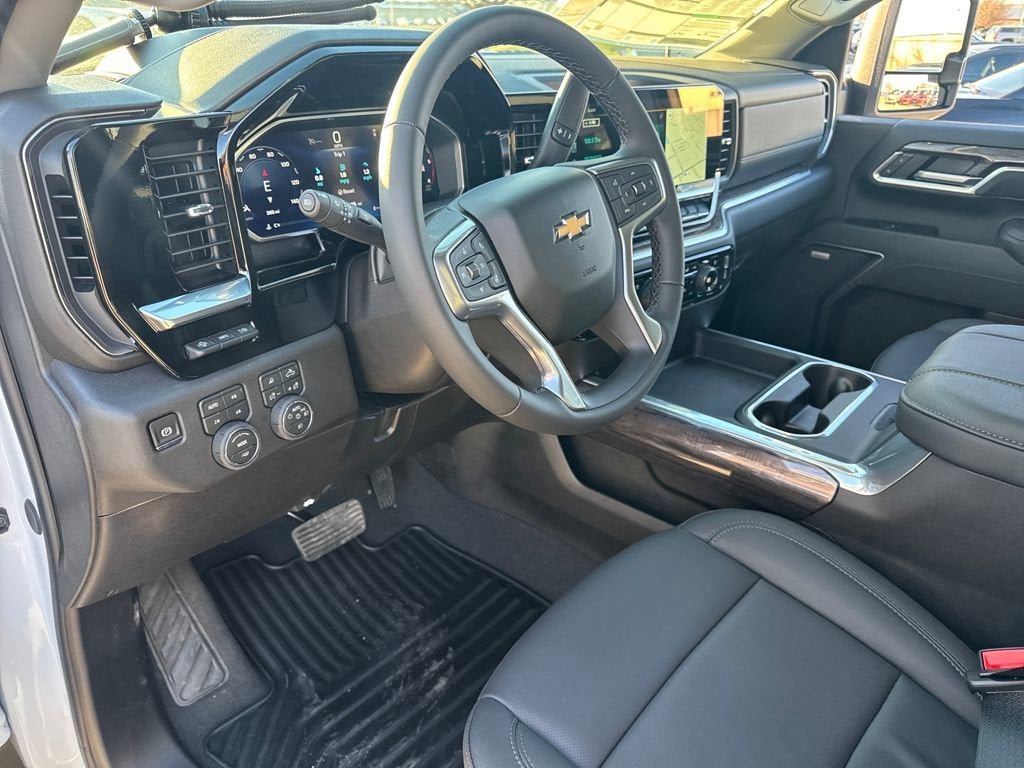 New 2026 Chevrolet Silverado 2500 LTZ w/ LTZ Convenience Package AWD/4WD image 17