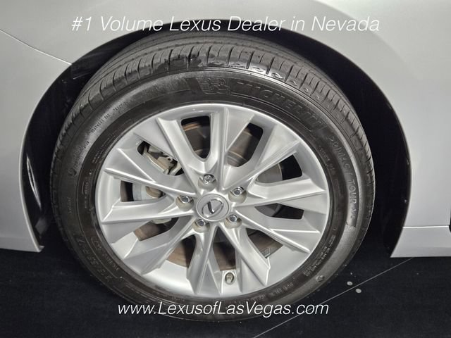 Used 2014 Lexus ES 300h w/ Luxury Package w/Bamboo Trim FWD image 12