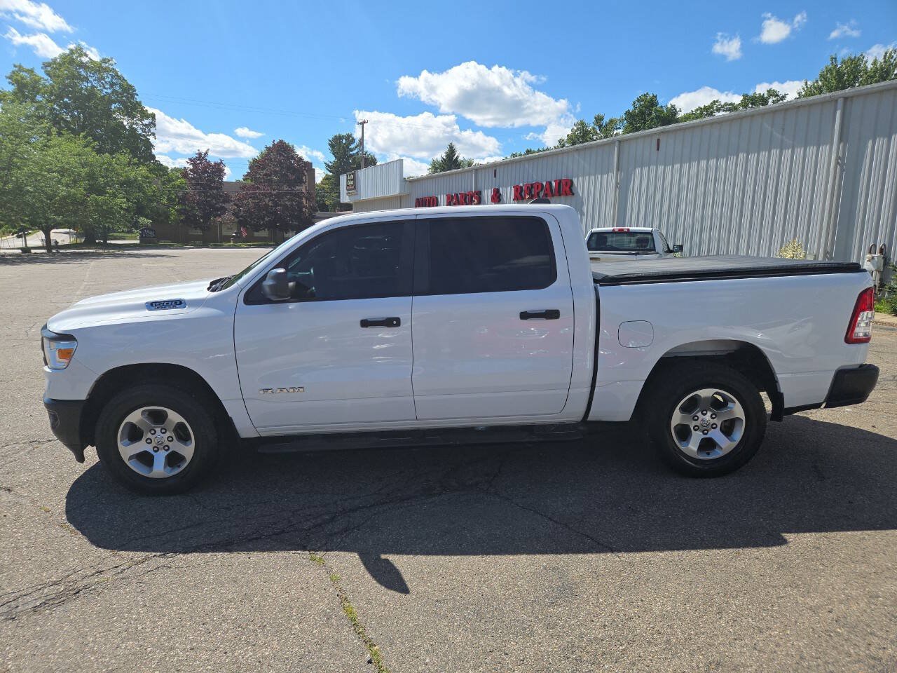 Used 2019 RAM 1500 Tradesman AWD/4WD image 5
