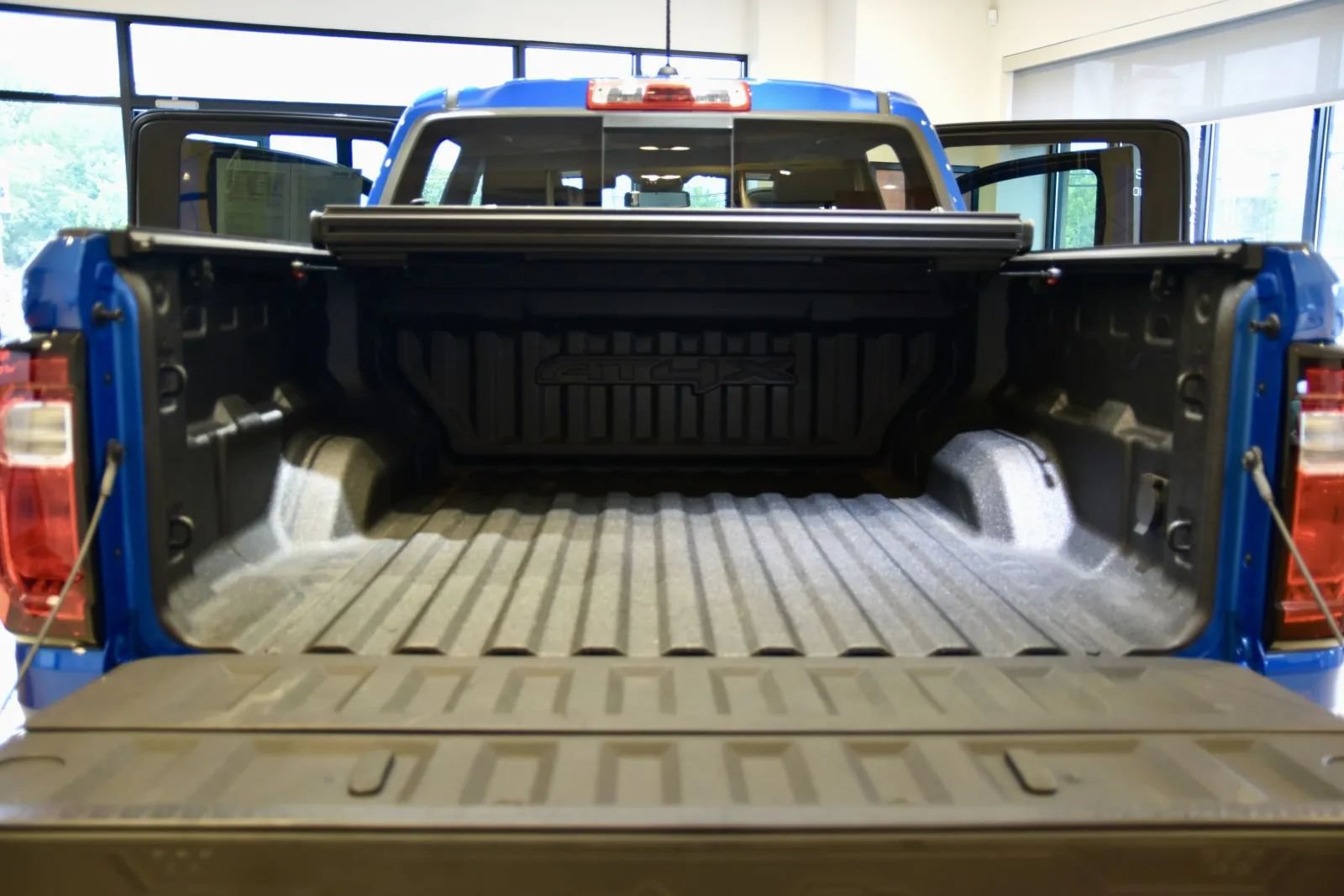 Used 2023 GMC Canyon AT4X AWD/4WD image 6