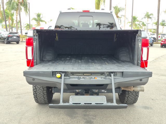 Used 2022 Ford F250 Lariat w/ Black Appearance Package AWD/4WD image 7