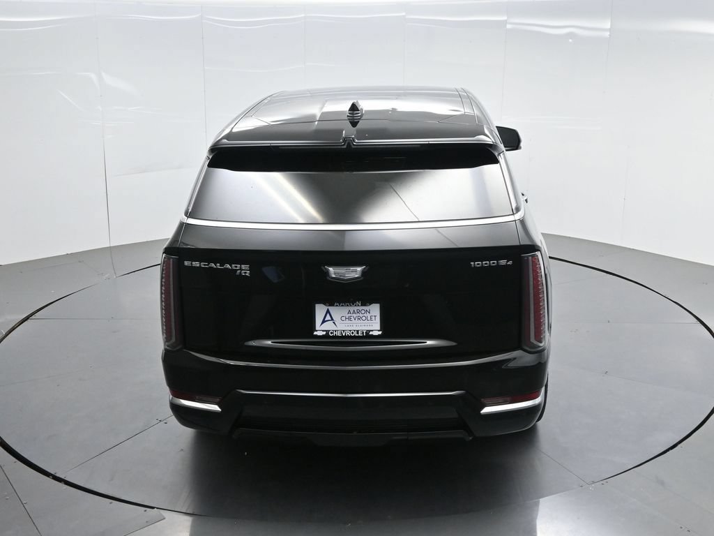 Used 2025 Cadillac Escalade IQ Luxury 2 w/ LPO, Premium Carpet Package AWD/4WD image 44