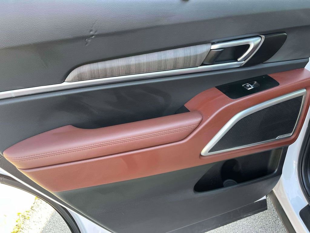 Used 2024 Kia Telluride EX image 6