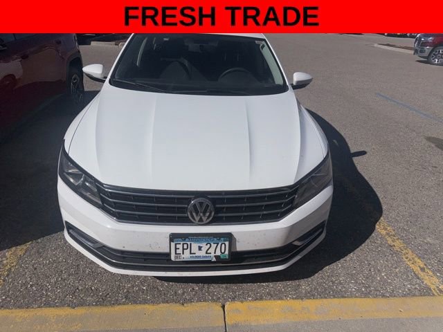 Used 2017 Volkswagen Passat 1.8T S image 6