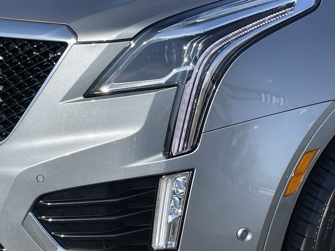 Used 2024 Cadillac XT5 Sportv w/ Technology Package AWD/4WD image 40
