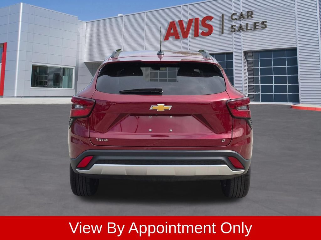 Used 2025 Chevrolet Trax LT w/ LT Convenience Package FWD image 7