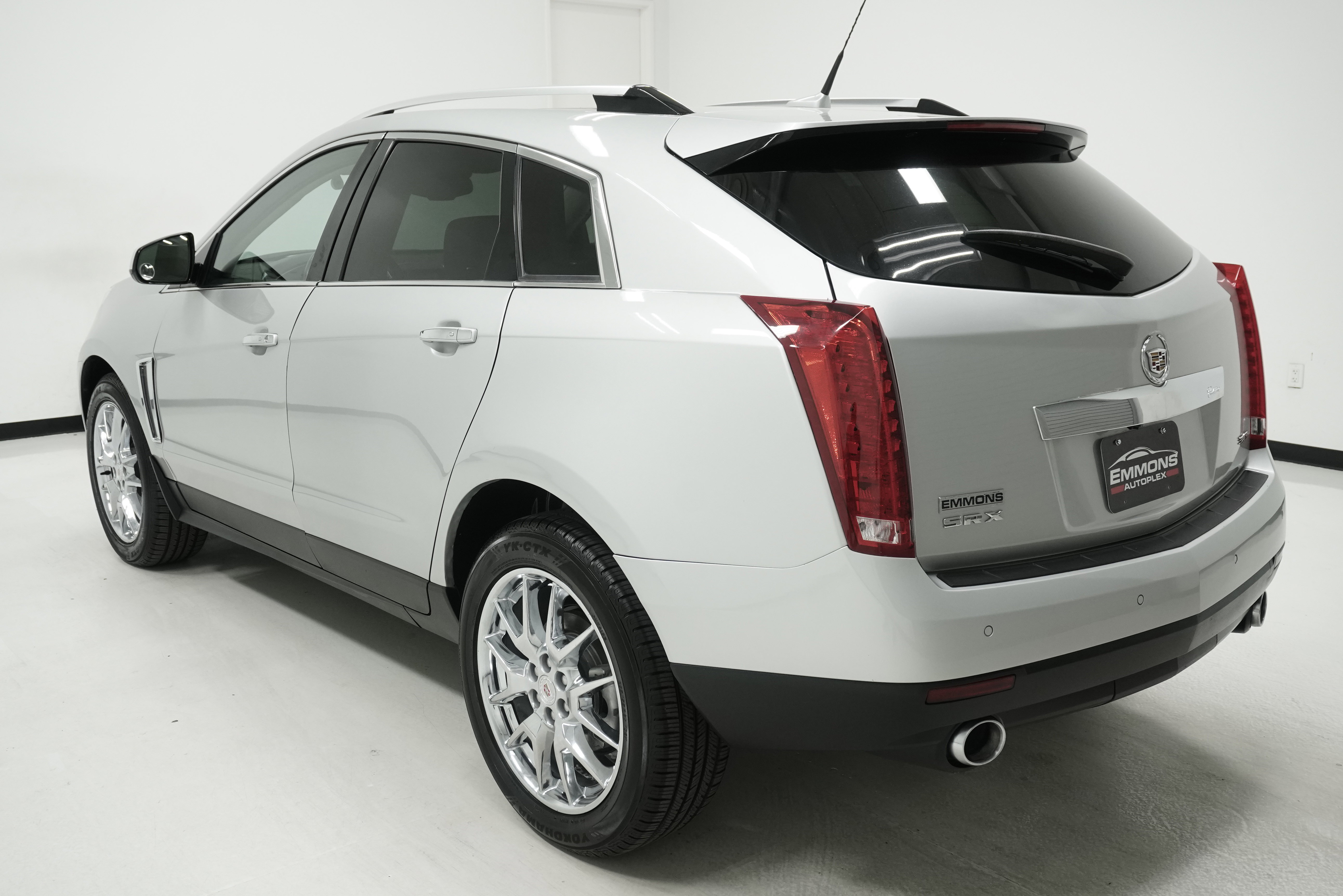 Used 2013 Cadillac SRX Luxury w/ Driver Awareness Package image 6