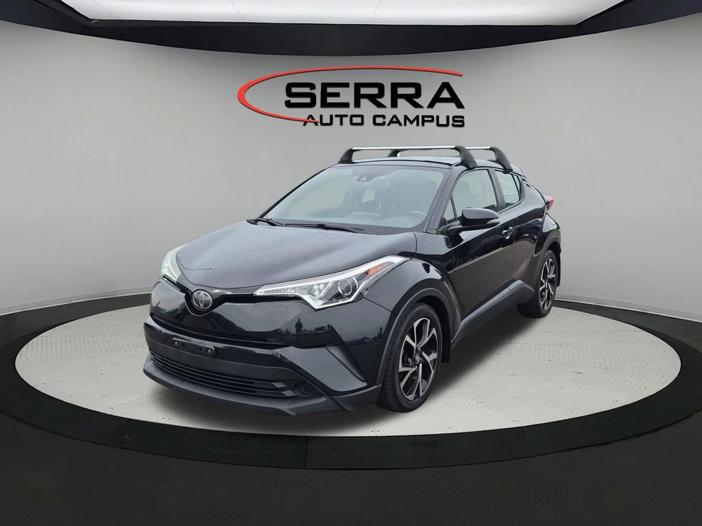 Used 2018 Toyota C-HR XLE FWD image 1