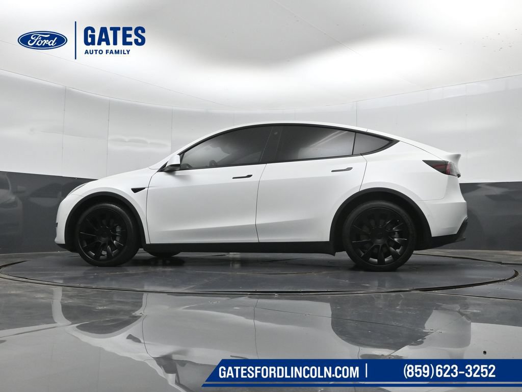 Used 2021 Tesla Model Y Long Range AWD/4WD image 41