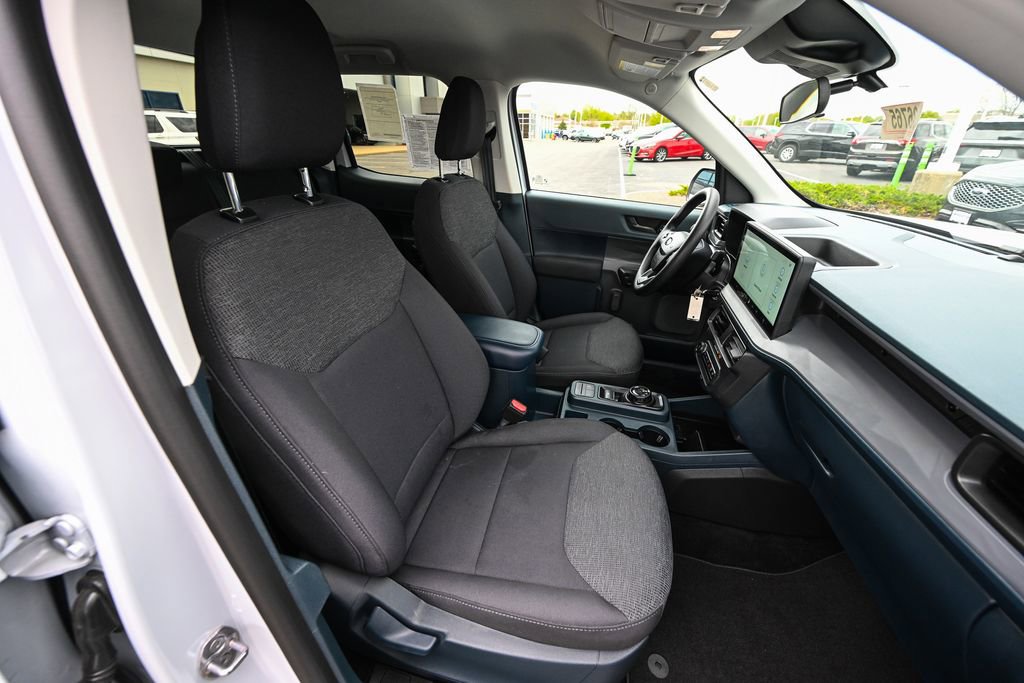 New 2025 Ford Maverick XL FWD image 21