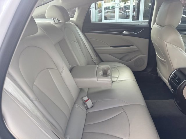 Used 2018 Buick LaCrosse Essence w/ Sun and Shade Package image 33