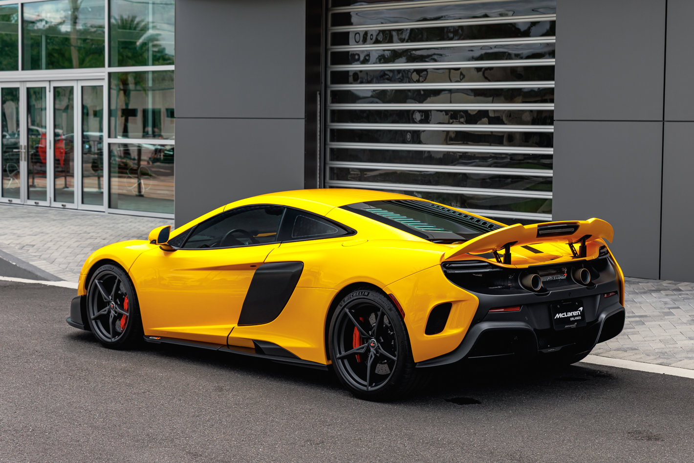 Used 2016 McLaren 675LT Coupe image 7