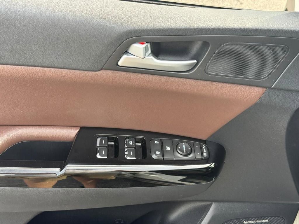 Used 2017 Kia Sportage SX FWD image 16