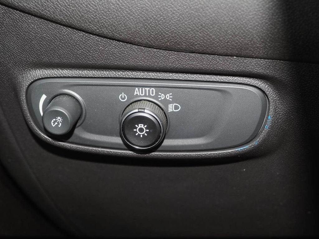 Certified 2024 Chevrolet Equinox LT FWD image 21