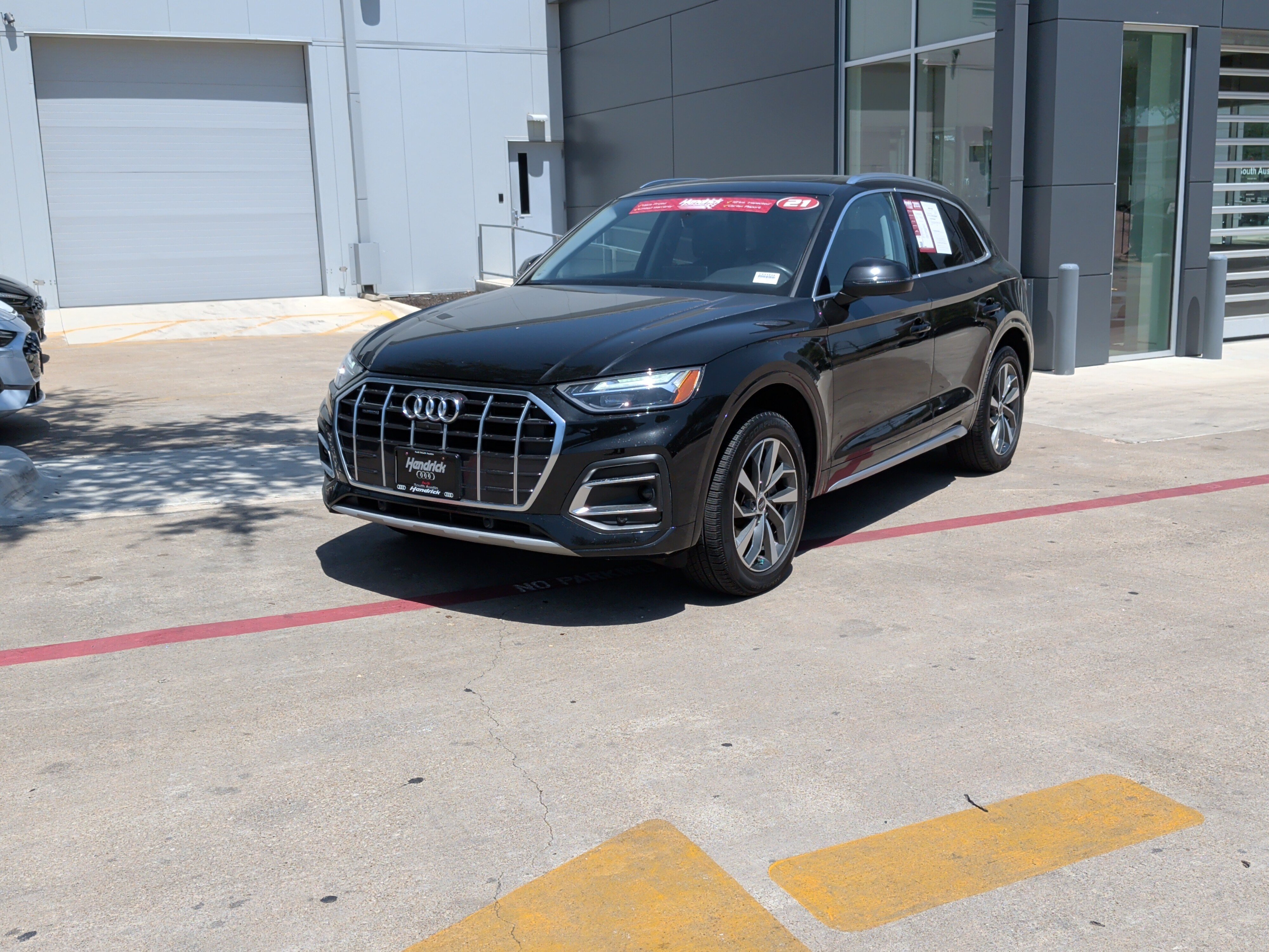 Used 2021 Audi Q5 2.0T Premium Plus w/ Premium Plus Package AWD/4WD image 5