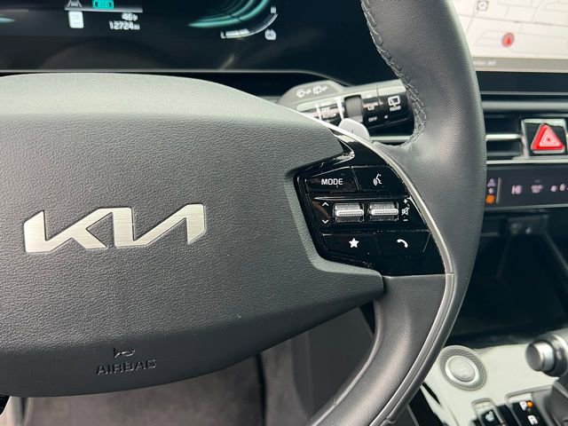Certified 2023 Kia Niro EX image 23