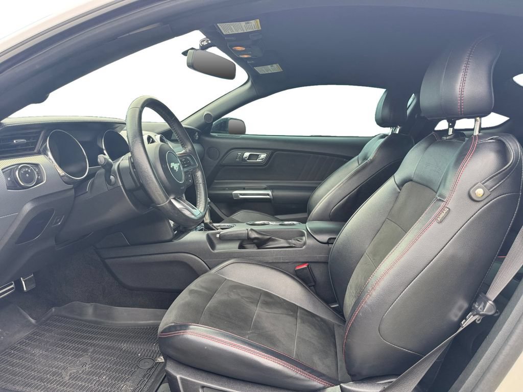Used 2017 Ford Mustang GT Premium w/ Equipment Group 401A RWD image 11