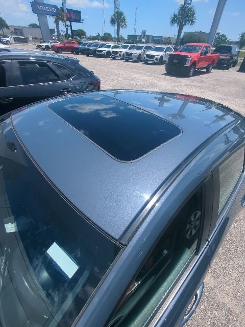 Used 2022 MAZDA MAZDA3 s FWD image 9