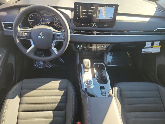 New 2026 Mitsubishi Outlander SE FWD image 17