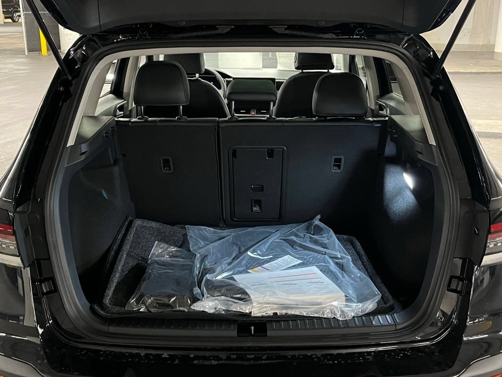 New 2026 Volkswagen Taos SE AWD/4WD image 36