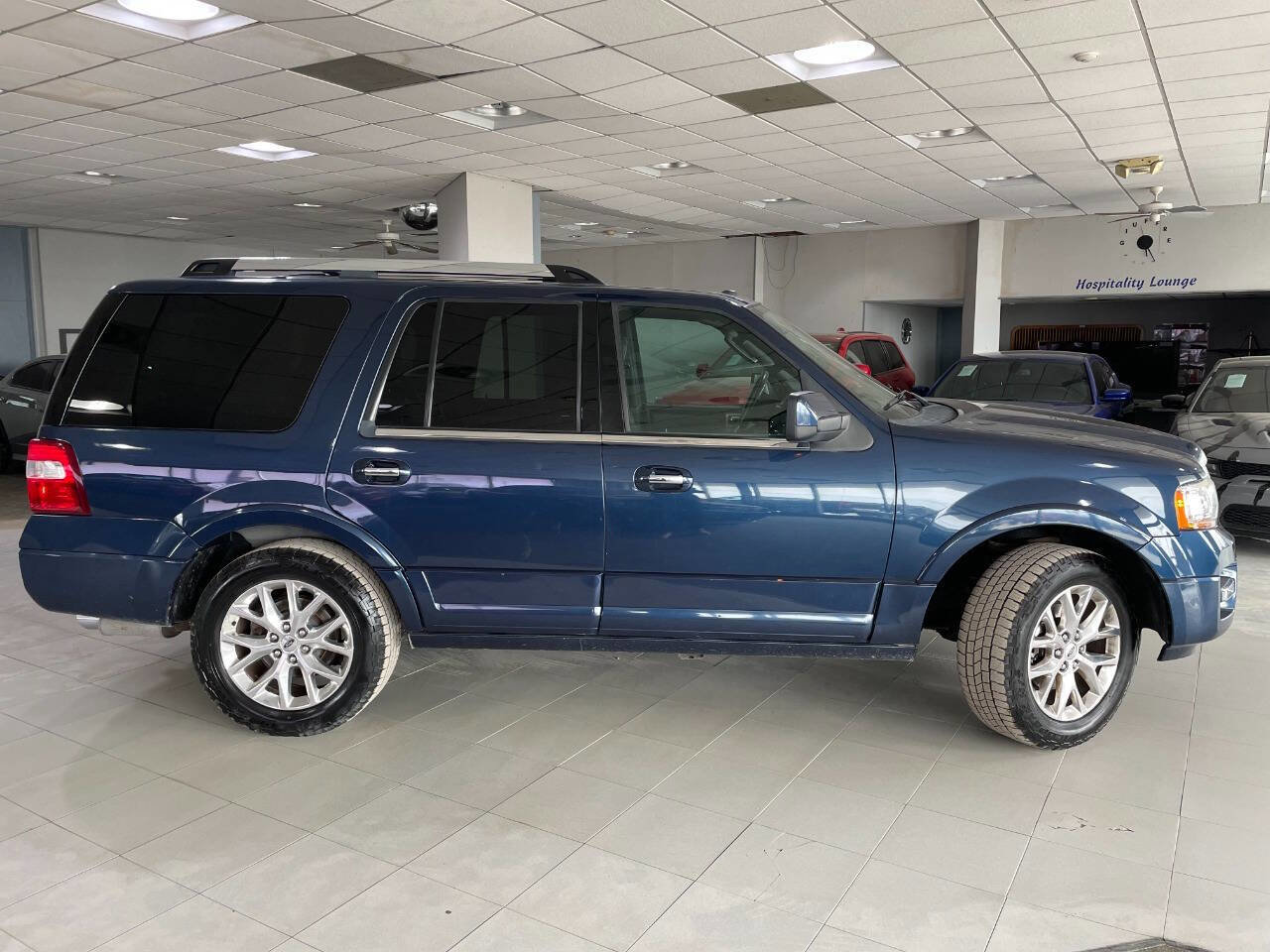 Used 2015 Ford Expedition Limited w/ Equipment Group 301A AWD/4WD image 10