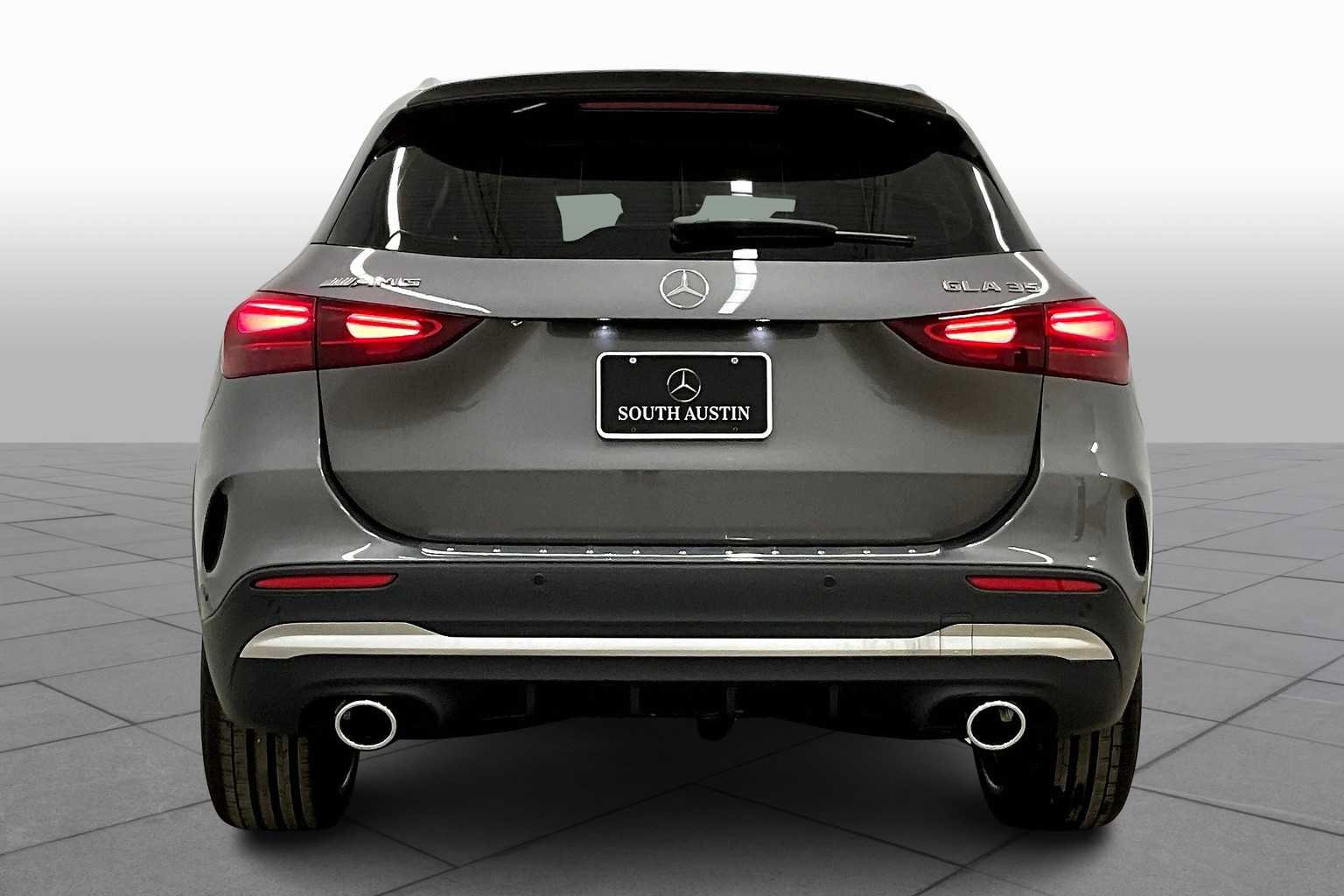 Used 2025 Mercedes-Benz GLA 35 AMG 4MATIC image 4