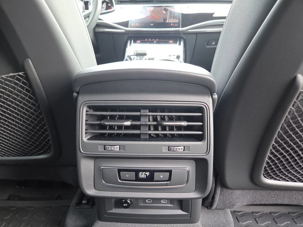 Certified 2026 Audi Q7 2.0T Premium Plus AWD/4WD image 30