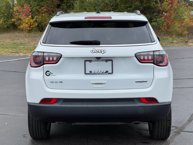 Used 2024 Jeep Compass Latitude w/ Convenience Group AWD/4WD image 44