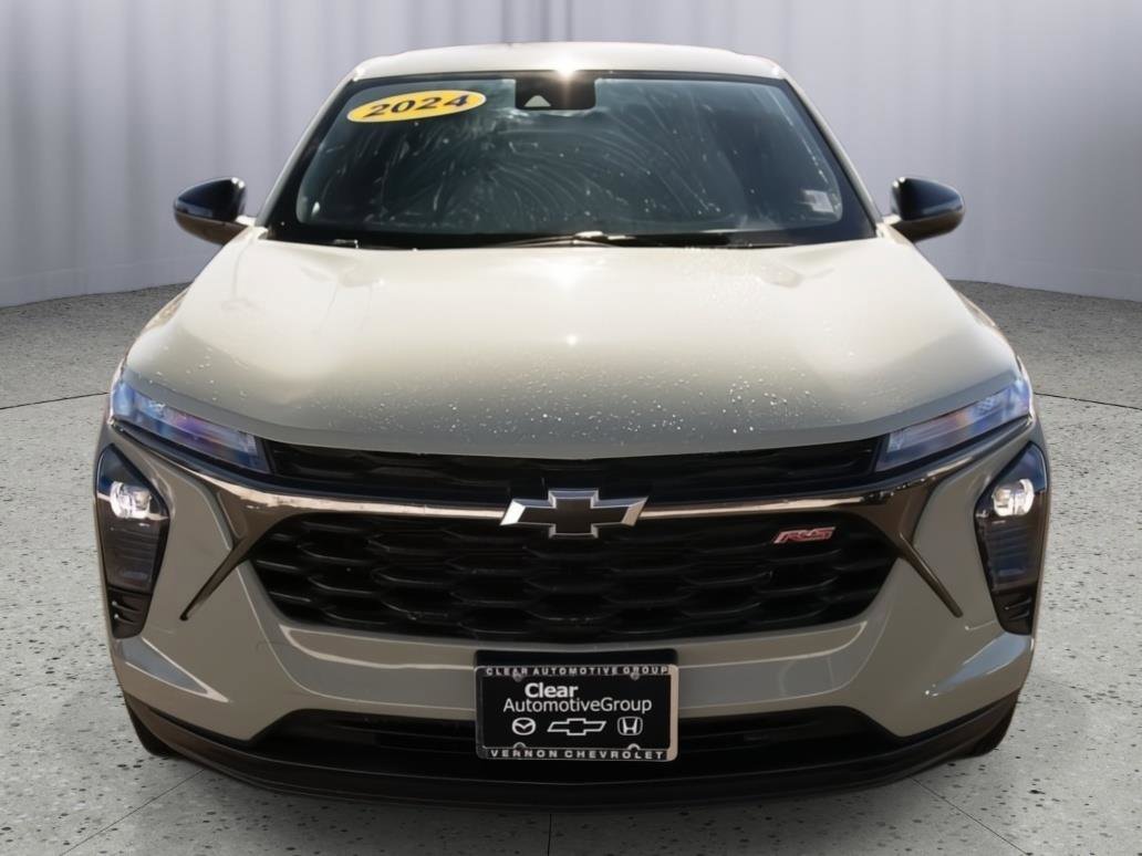 Used 2024 Chevrolet Trax RS image 16