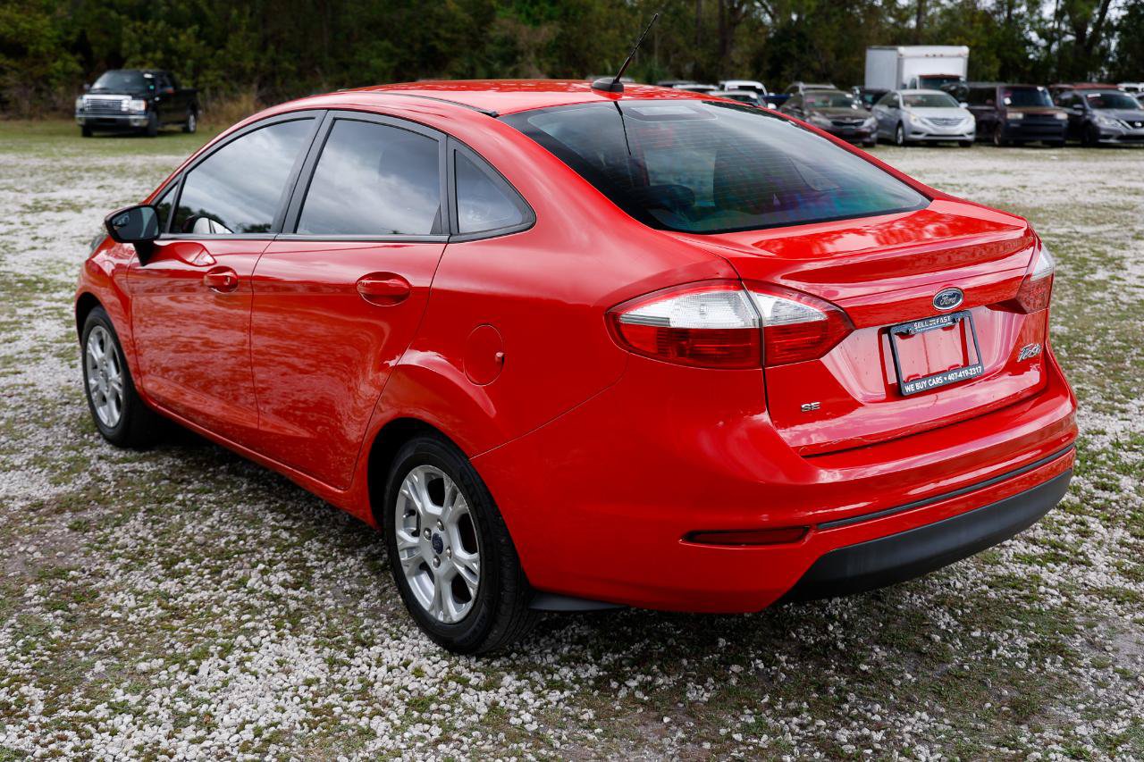 Used 2014 Ford Fiesta SE FWD image 5